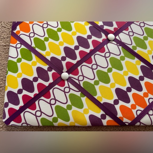 Fabric Memory Memo Board Hanging Wall Art Decor Buttons & Criss Cross Ribbons - Picture 7 of 16